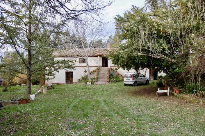 Image No.2-4 Bed Farmhouse for sale