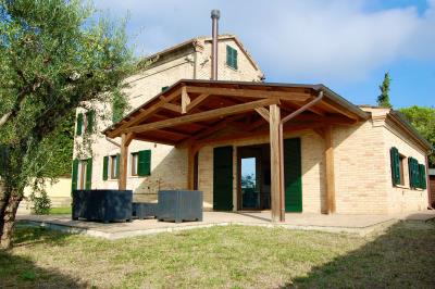 1 - Loro Piceno, Country House