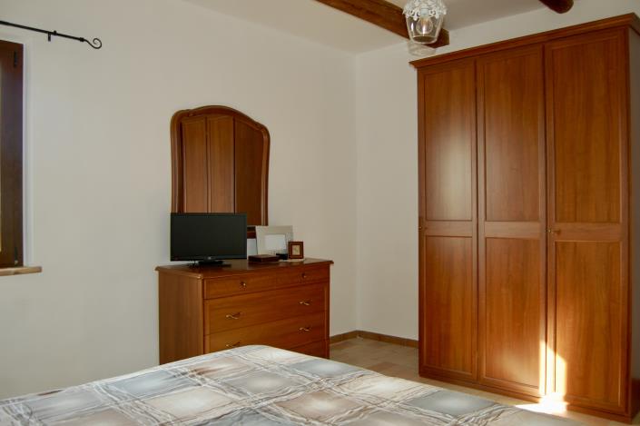 Image No.18-3 Bed Country House for sale