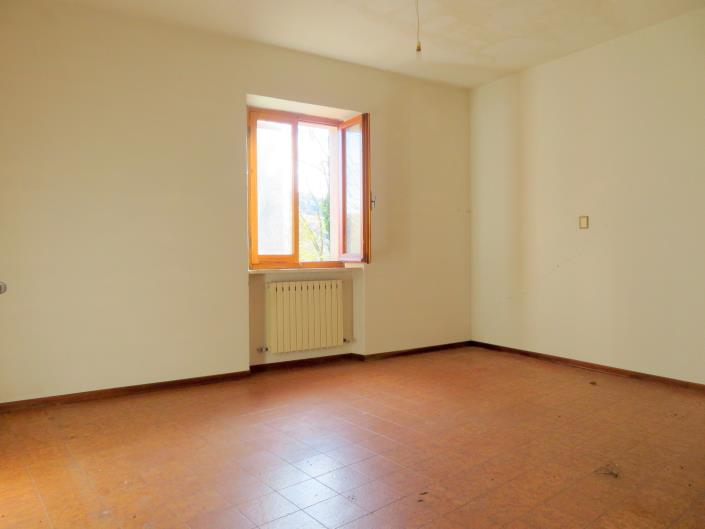 Image No.13-Ferme de 3 chambres à vendre à Sarnano