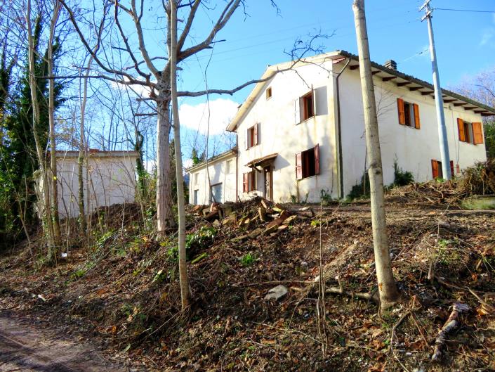 Image No.3-Ferme de 3 chambres à vendre à Sarnano