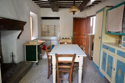 10-SALONE-min