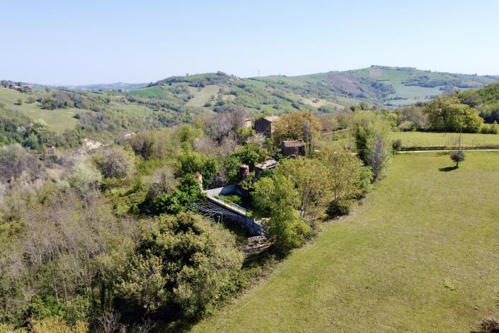 Image No.4-3 Bed Country Property for sale