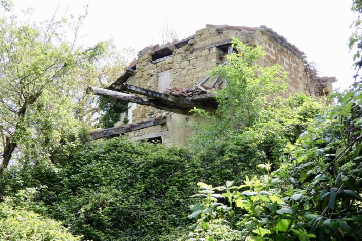 Image No.12-3 Bed Country Property for sale