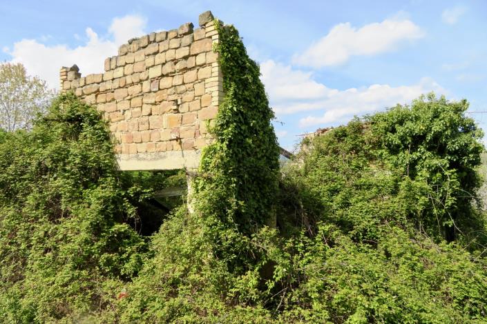 Image No.14-3 Bed Country Property for sale