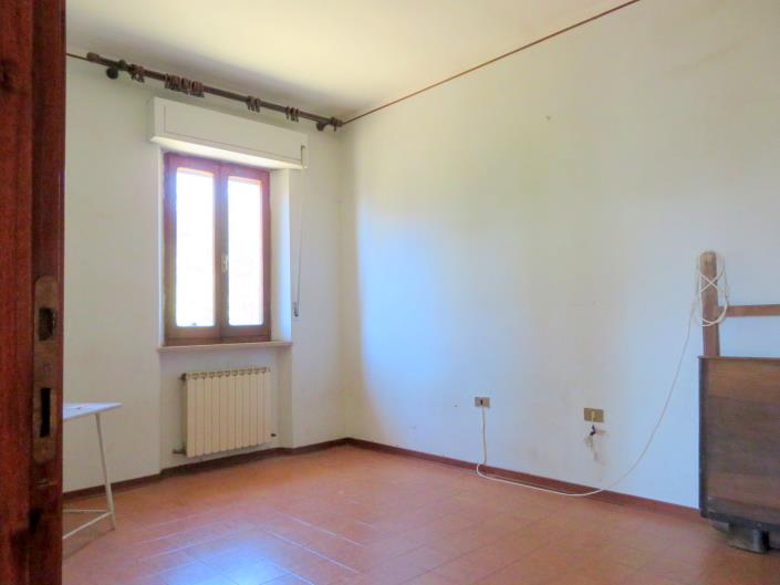 Image No.11-2 Bed House for sale