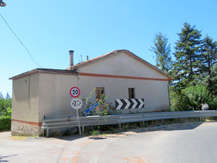 Image No.5-2 Bed House for sale