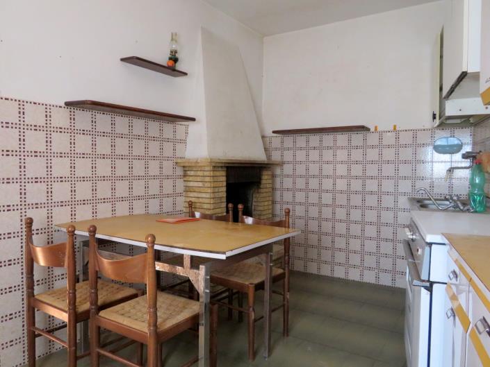 Image No.6-2 Bed House for sale