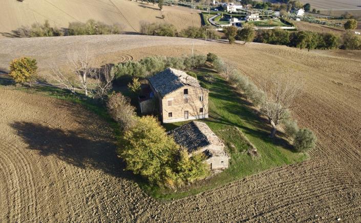 Image No.14-Ferme de 5 chambres à vendre à Montegranaro