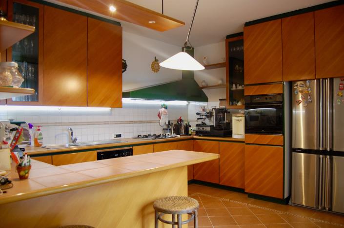 Image No.10-5 Bed Villa for sale