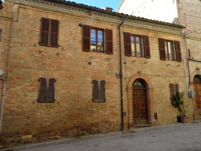 Image No.1-Maison de ville de 6 chambres à vendre à Sarnano
