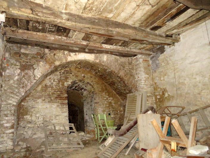 Image No.28-6 Bed Townhouse for sale