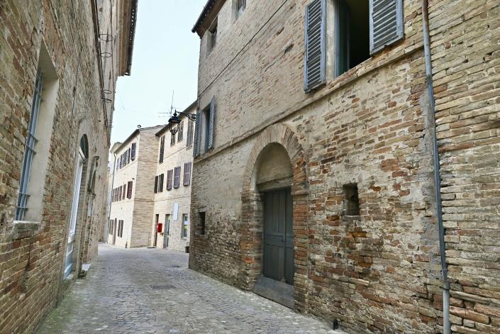 Image No.6-3 Bed Townhouse for sale