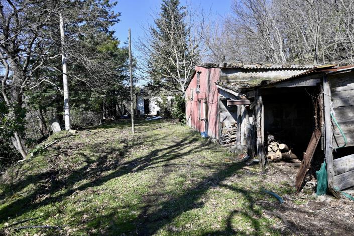 Image No.11-3 Bed Farmhouse for sale