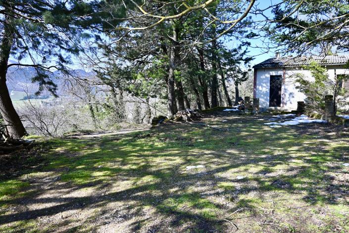 Image No.12-3 Bed Farmhouse for sale