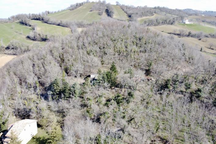 Image No.14-3 Bed Farmhouse for sale