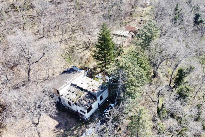 Image No.18-3 Bed Farmhouse for sale