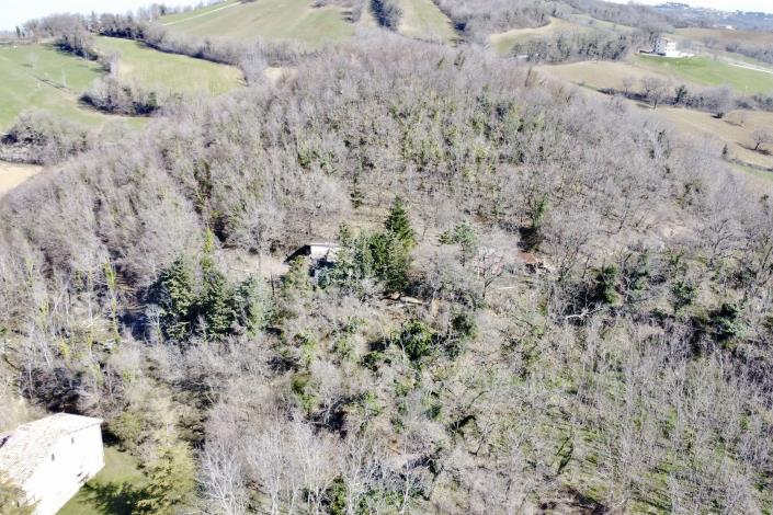 Image No.19-3 Bed Farmhouse for sale