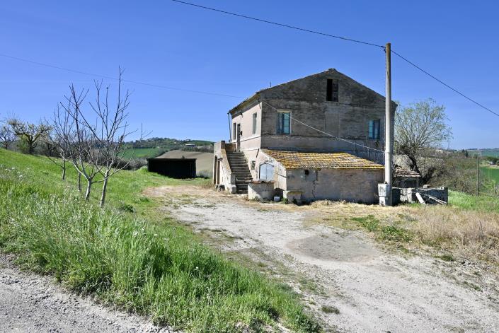 Image No.8-Ferme de 3 chambres à vendre à Torre San Patrizio