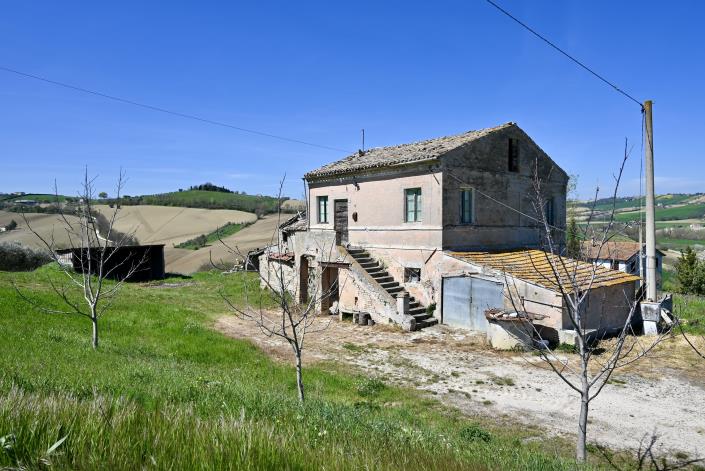 Image No.9-Ferme de 3 chambres à vendre à Torre San Patrizio