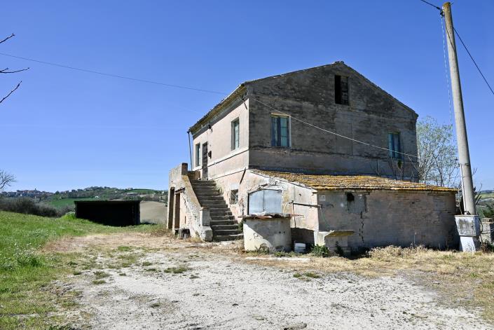 Image No.12-Ferme de 3 chambres à vendre à Torre San Patrizio