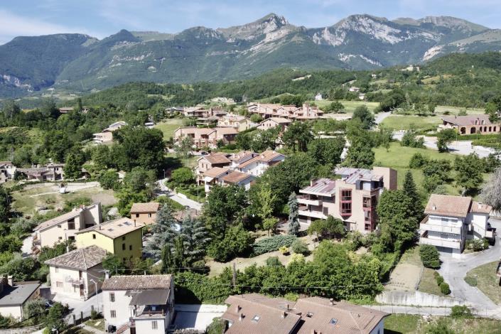 Image No.3-Villa / Détaché de 8 chambres à vendre à Sarnano