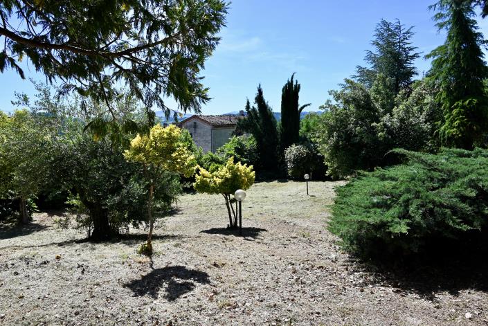 Image No.12-Villa / Détaché de 8 chambres à vendre à Sarnano