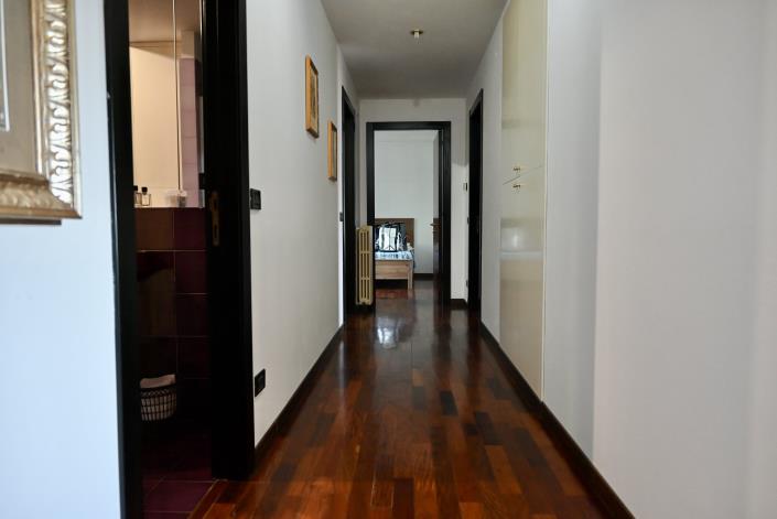 Image No.30-Villa / Détaché de 8 chambres à vendre à Sarnano