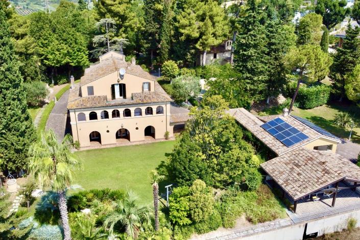 Image No.3-Villa de 6 chambres à vendre à Macerata