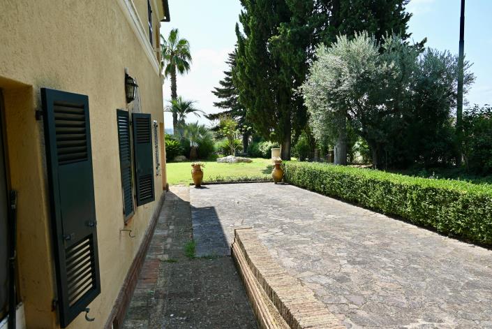 Image No.8-Villa de 6 chambres à vendre à Macerata