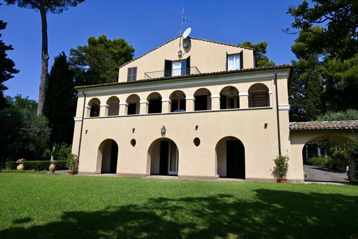 Image No.10-Villa de 6 chambres à vendre à Macerata