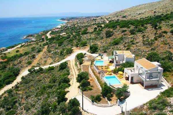Image No.1-7 Bed Villa for sale