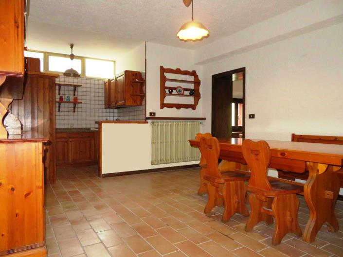 Image No.19-Jumelé de 2 chambres à vendre à Cessapalombo