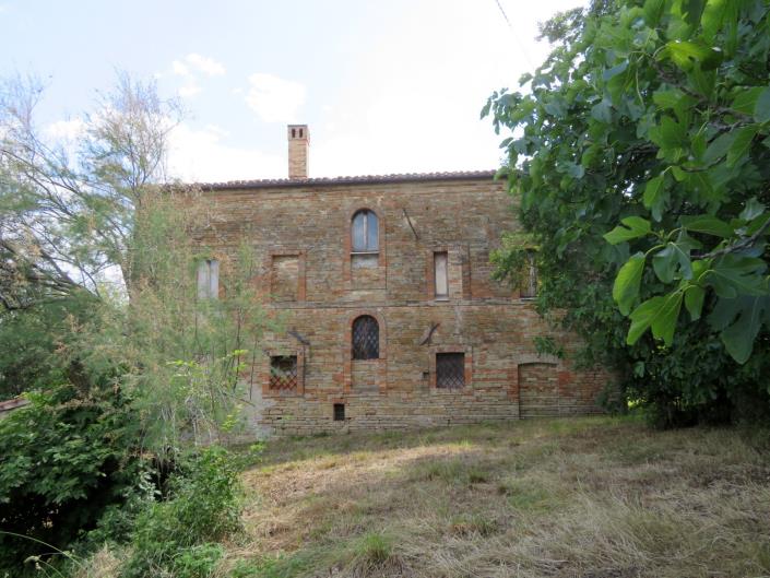 Image No.14-4 Bed Country House for sale