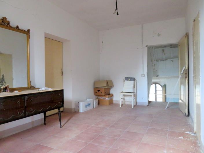 Image No.20-4 Bed Country House for sale