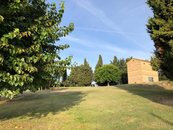 Image No.11-Propriété de pays de 10 chambres à vendre à Appignano