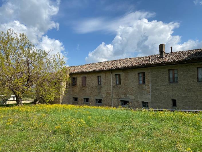 Image No.5-Propriété de pays de 10 chambres à vendre à Appignano