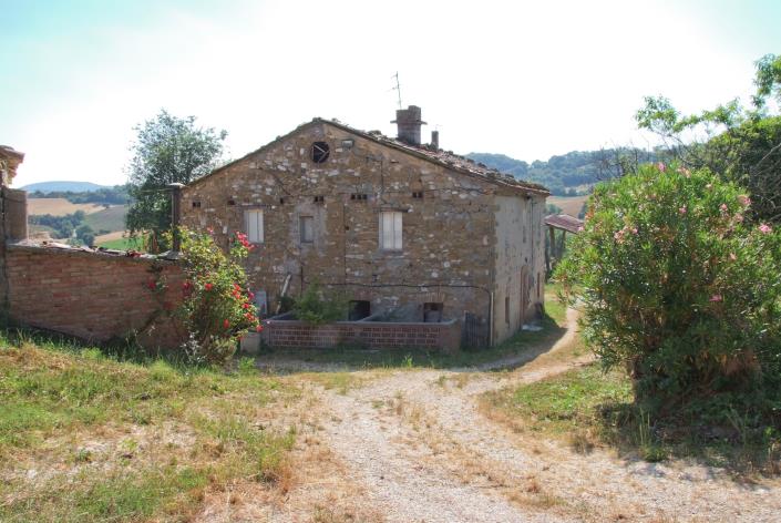 Image No.4-3 Bed Country Property for sale