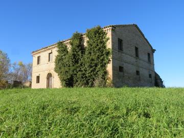 1 - Appignano, Farmhouse