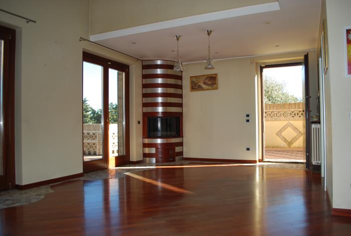 Image No.13-3 Bed Semi-Detached for sale