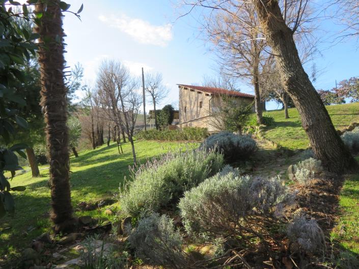 Image No.18-3 Bed Country House for sale