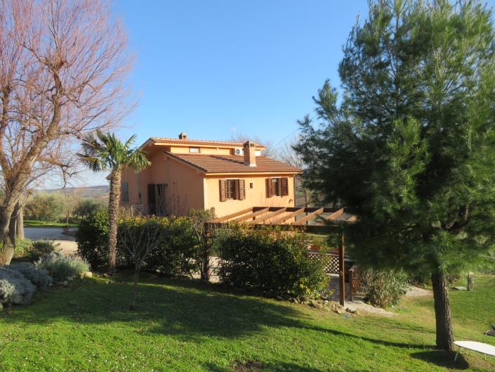 Image No.4-3 Bed Country House for sale