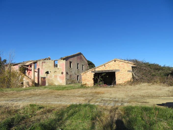 Image No.3-3 Bed Farmhouse for sale