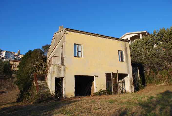 Image No.3-3 Bed House for sale