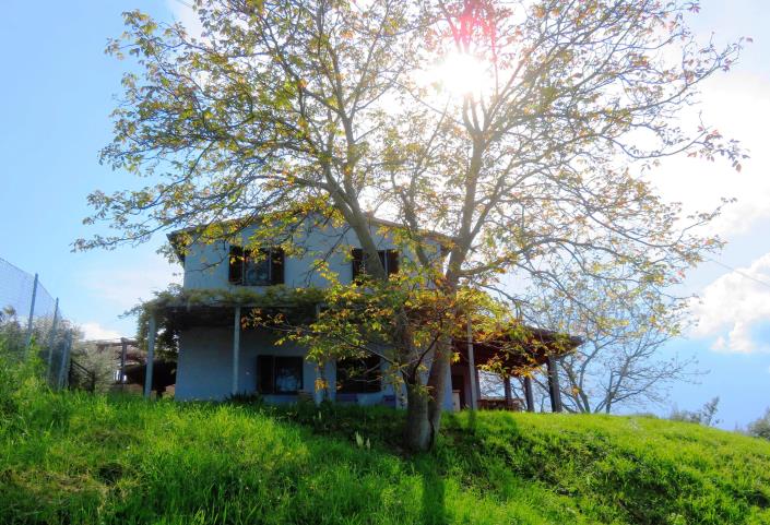 Image No.10-3 Bed Country Property for sale