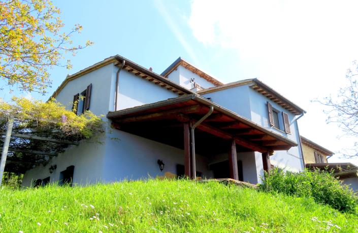 Image No.17-3 Bed Country Property for sale