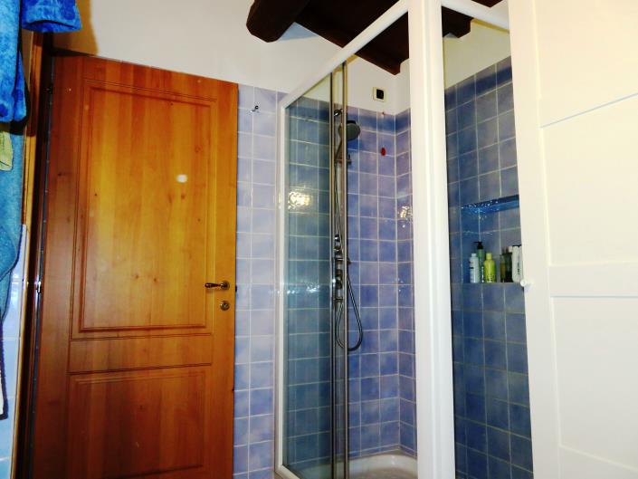 Image No.36-3 Bed Country Property for sale