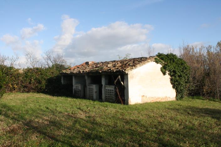 Image No.8-4 Bed Farmhouse for sale