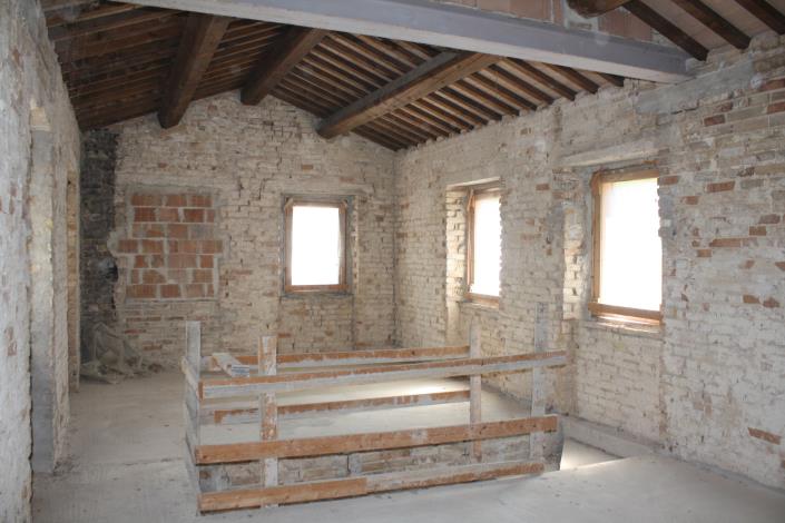 Image No.20-House/Villa for sale