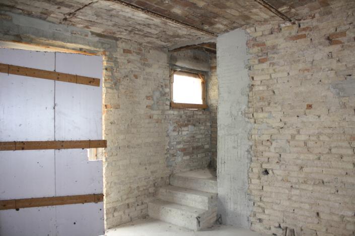 Image No.9-House/Villa for sale